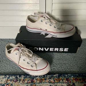 White Converse Chuck Taylor All Stars Low Tops